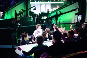 摩纳哥发布备战花絮，国际比赛日遗憾出局，全明星赛任务艰巨，控场能力受关注的简单介绍-开云体育下载